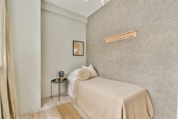Medium property photo - Van Oldenbarneveldtstraat 52M, 1052 KC Amsterdam